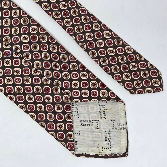 VINTAGE LIBERTY LONDON SILK TIE BROWN RED CREAM GEOMETRIC FOULARD 3.75" X 57" - Picture 2 of 3